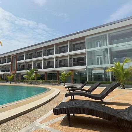 River Palm Hotel And Resort Powered By Cocotel Bugallon Extérieur photo
